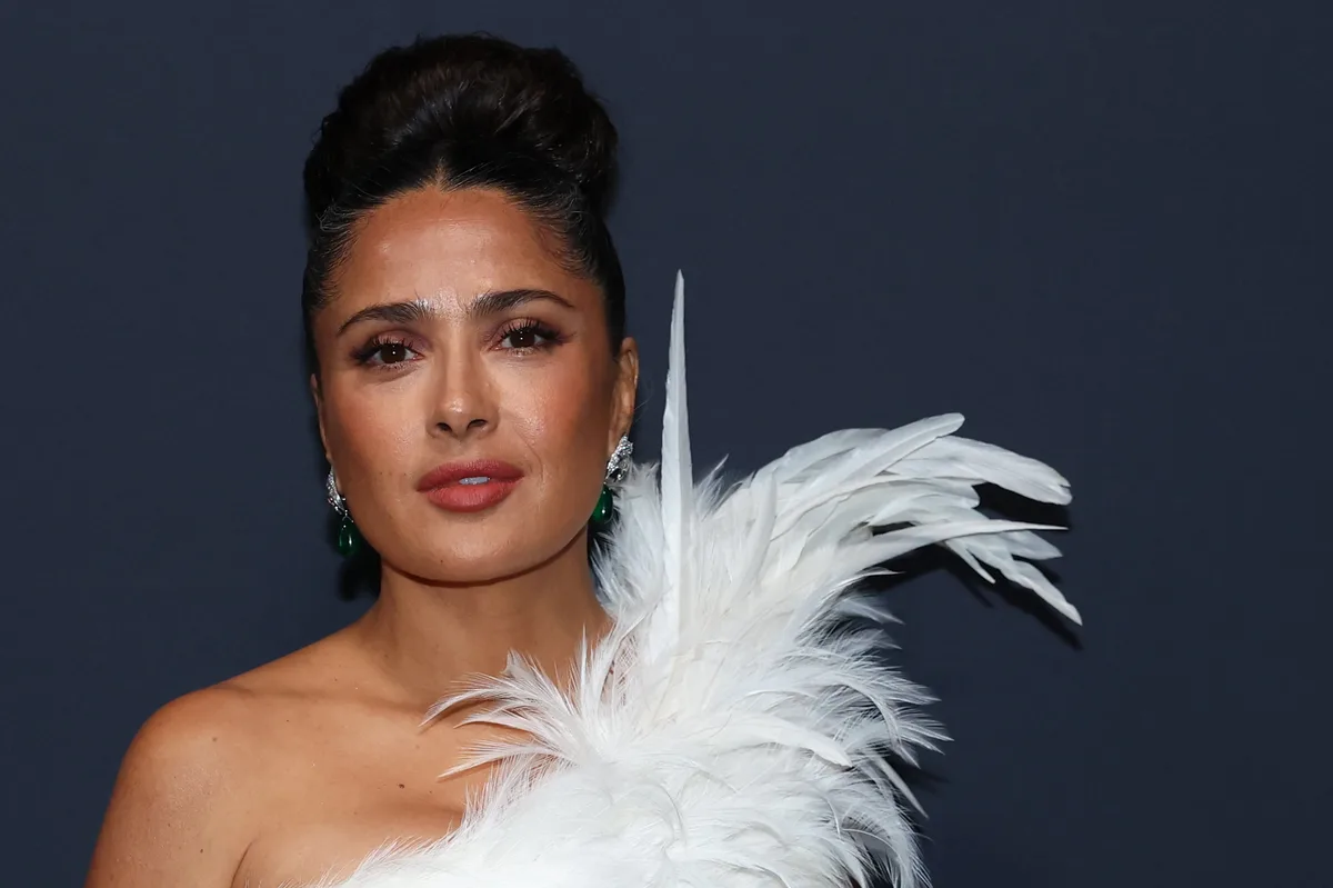 Los 60 años de Salma Hayek: su vertiginosa carrera, su boda con un millonario y su reciente abuelazgo