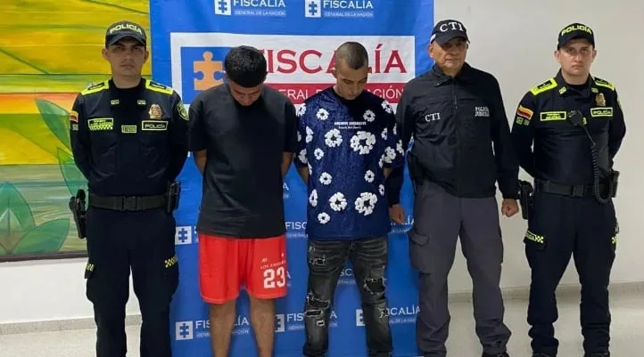 Ataque con ácido en Ibagué: Polémica despedida familiar durante la captura de uno de los ladrones quedó en video