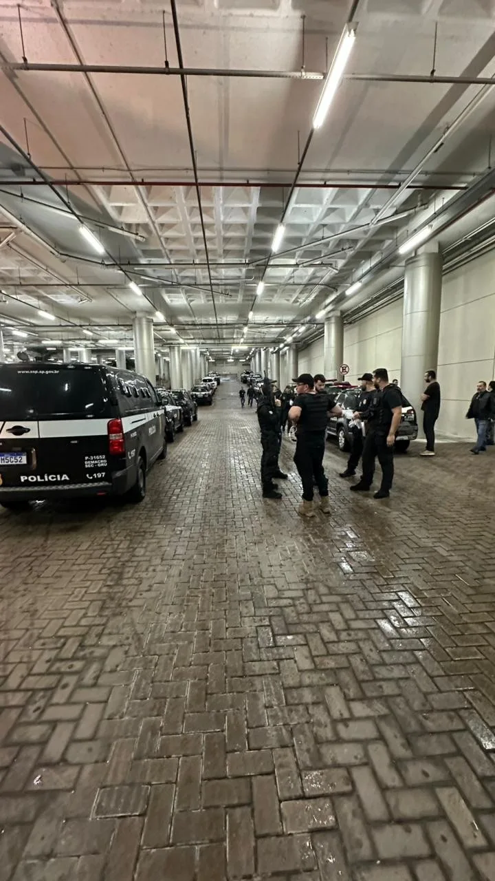 Polícia encontra centrais de golpes em imóveis de alto padrão durante operação em Guarulhos