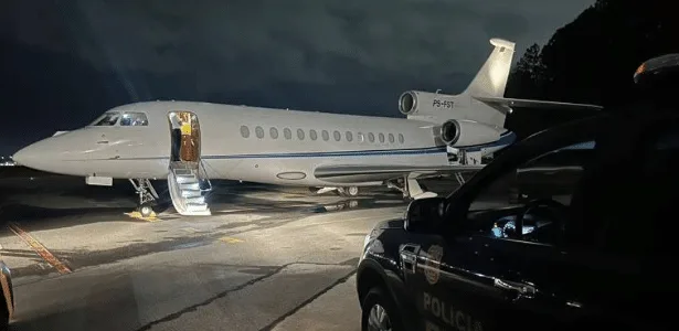 FAB recua e libera plano de voo de Vorcaro a Dubai no dia da prisão