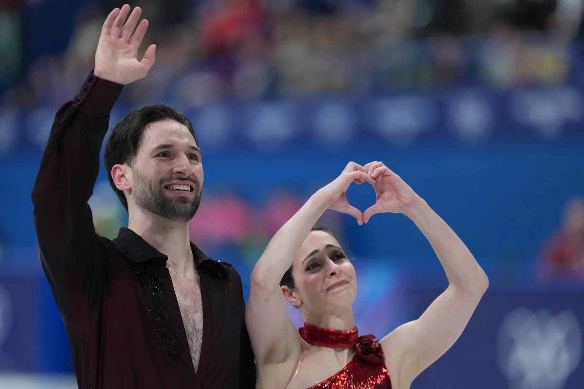Stellato-Dudek, who won figure skating world title for Canada, returning to U.S.