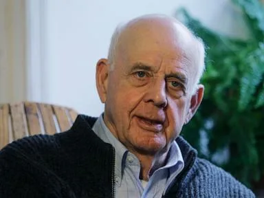 Wendell Berry, Kentucky-born author who advocated a simpler life, has died at 92