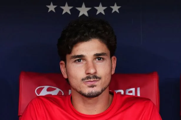 Julian Alvarez has two options left after five-hour meeting and missing training again