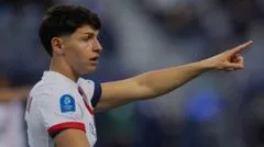 Arsenal agree terms to sign De Almeida from PSG