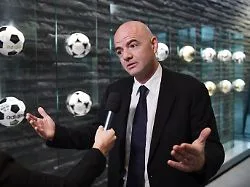 "Genug ist genug": FIFA-Legenden erhöhen Druck auf Infantino mit scharfen Worten