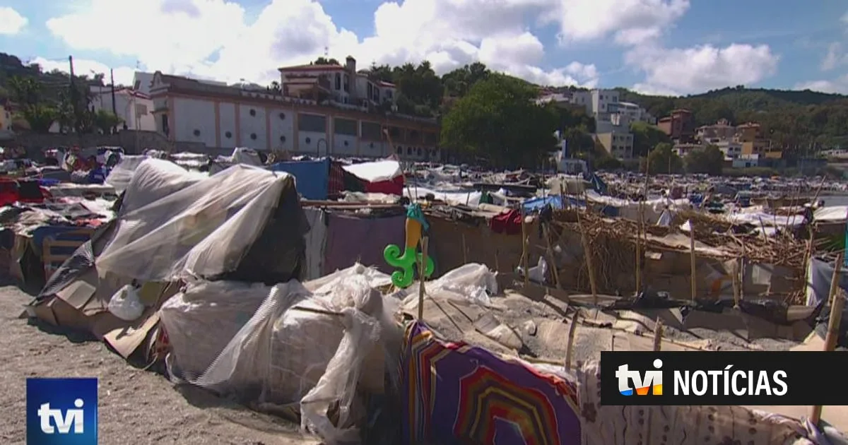 Isto não são campos de refugiados mas parecem. É mesmo aqui ao lado