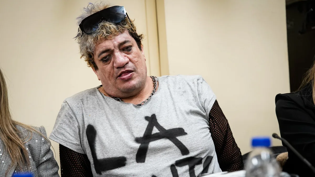 Ronquidos, reproches y acusaciones de “show”: la tensa audiencia de “Pity” Álvarez que terminó con un revés para su nueva defensa