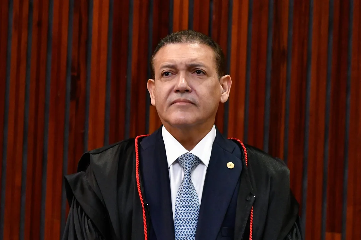 Nunes Marques determina restabelecimento imediato do canal Exército do Lula