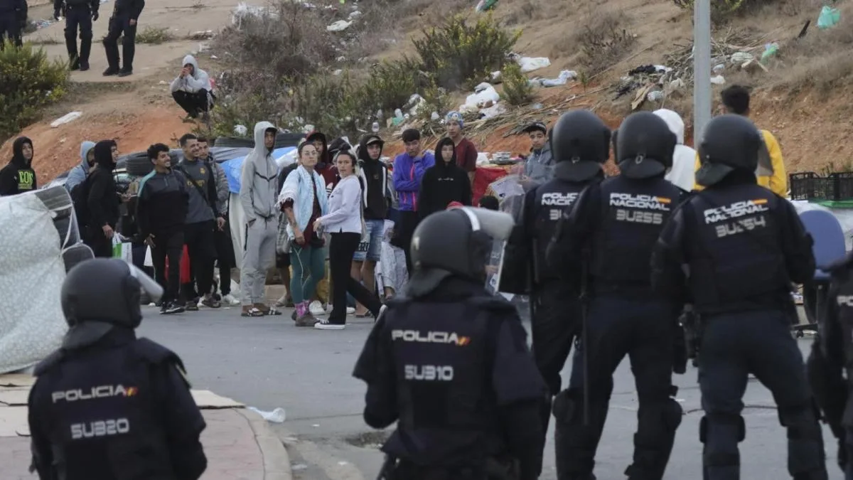 Ceuta desaloja a unos 500 migrantes de varios asentamientos con un operativo de 350 agentes