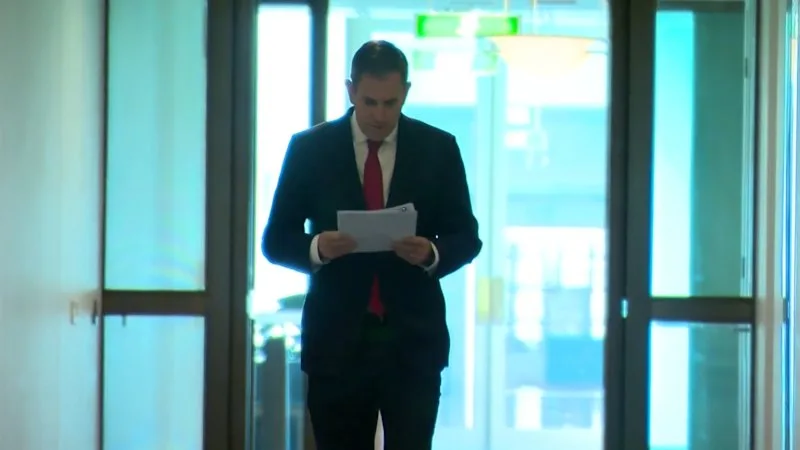 Government knew about ATO credit card ban