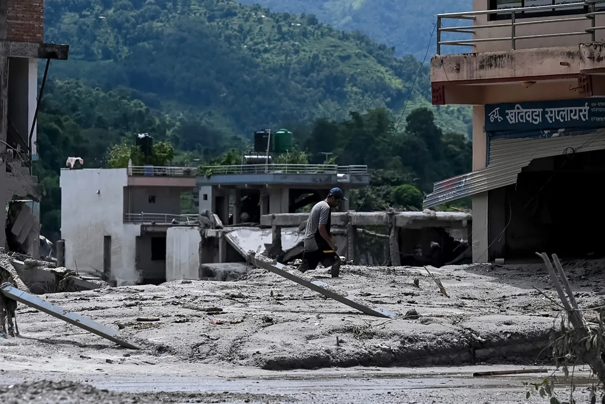 Sube a 939 la cifra de muertos por inundaciones en Nepal y baja a 3.925 la cifra de desaparecidos