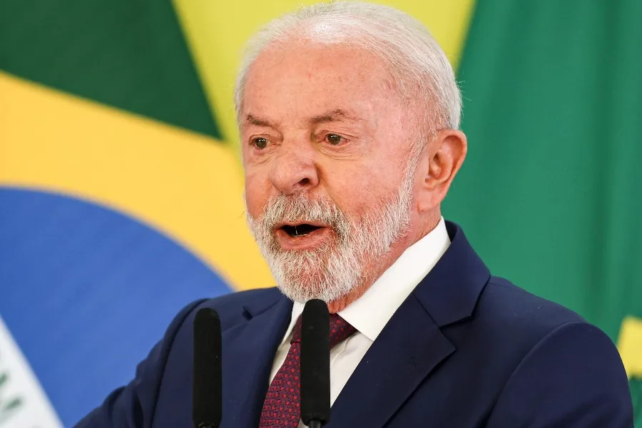 Lula crítica campanha de Flávio por atuação no Senado contra o fim da escala 6×1