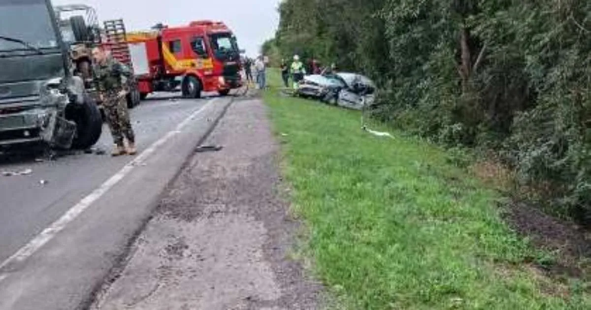 Homem de 67 anos morre após colisão frontal com caminhão do exército em Taquari