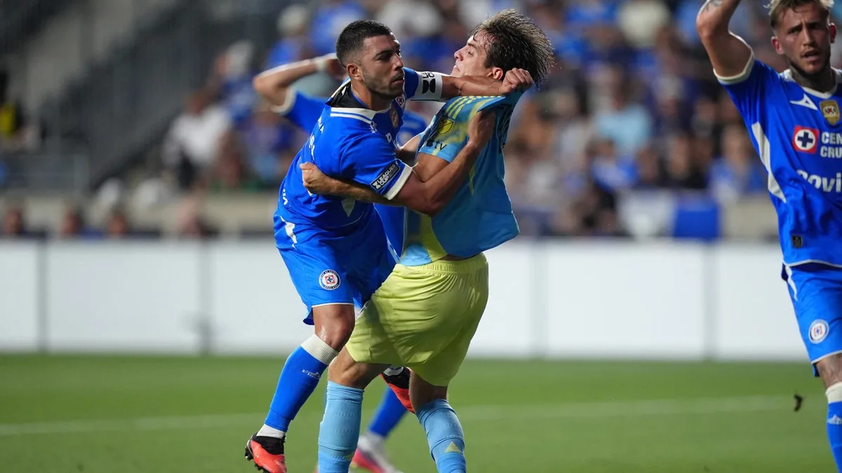Erik Lira en Cruz Azul: esta es la verdadera razón por la que no fue convocado al partido contra el Atlas