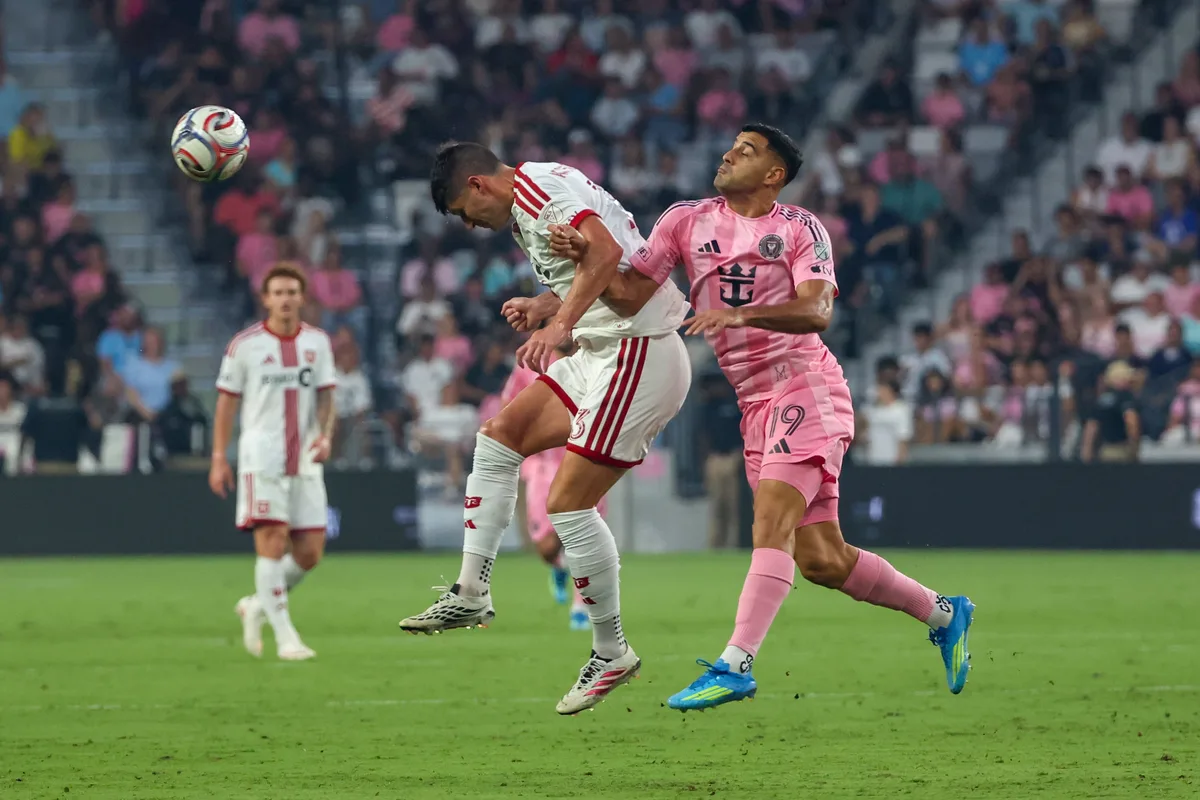 Sargent, Etienne Jr. score minutes apart, lead Toronto to 2-1 win over Inter Miami