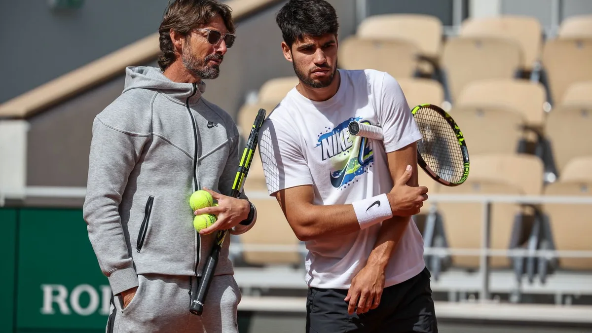 Juan Carlos Ferrero, exentrenador de Carlos Alcaraz: "Puede irse cinco días y no entrenar y todo sigue igual. La mayoría no lo consigue”