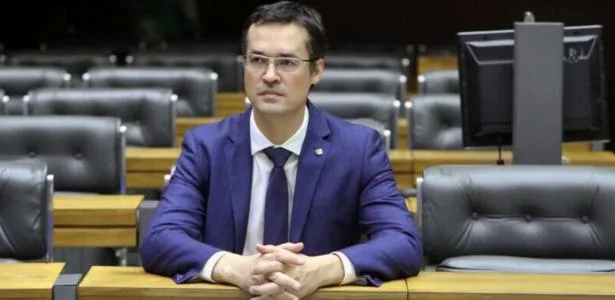 Em liminar, Justiça suspende candidatura de Deltan Dallagnol para o Senado