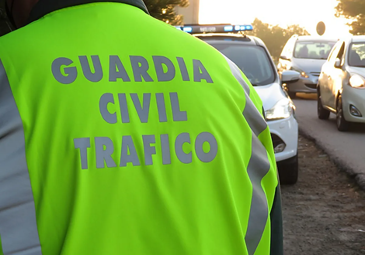 Muere una persona tras volcar un coche en la SE-9024 a la altura de Dos Hermanas
