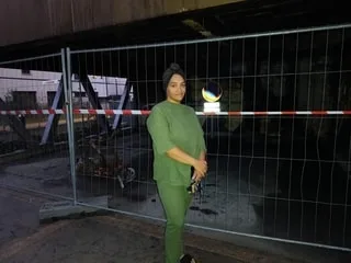 Dix nuits d’hôtel… puis plus rien : une mère et ses enfants à la rue après un incendie dans leur immeuble
