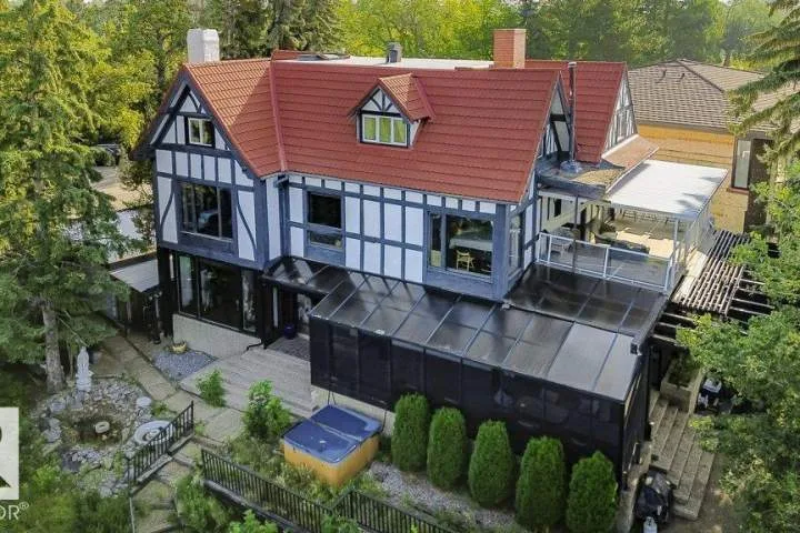 Peter Pocklington’s former mansion on City of Edmonton’s auction list: ‘It’s iconic’