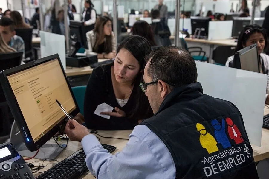 Empleo en Colombia: el Sena abrió 22.450 vacantes laborales en septiembre, así puede postularse en línea