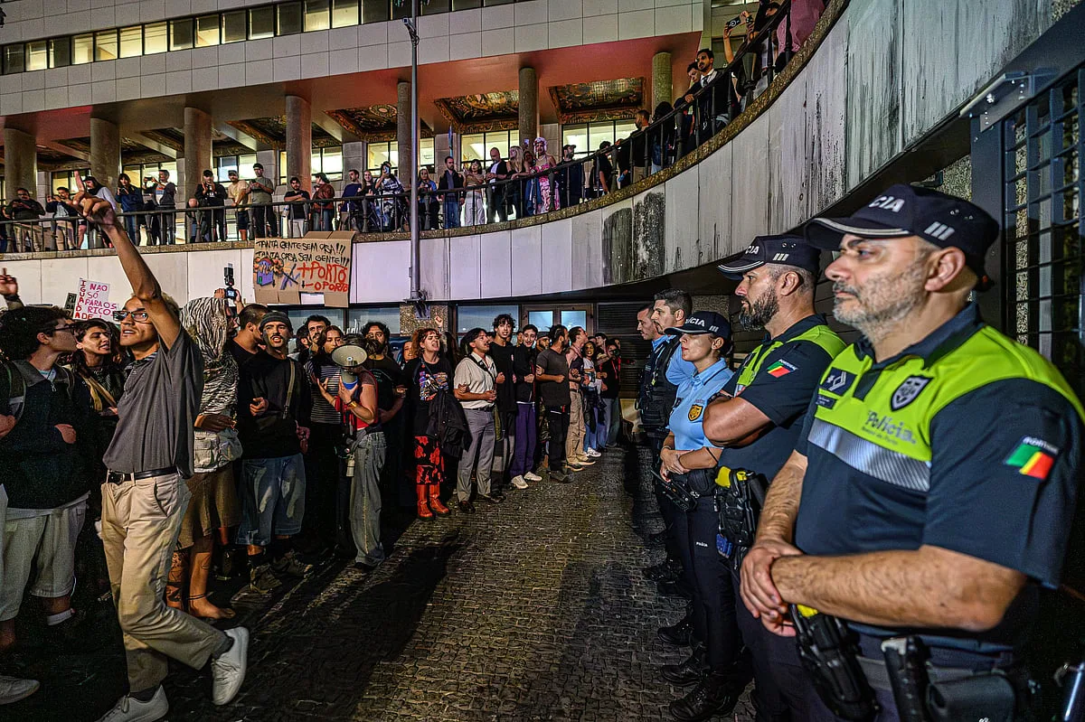 Montenegro defende forças policiais e pede a manifestantes que não sejam egoístas
