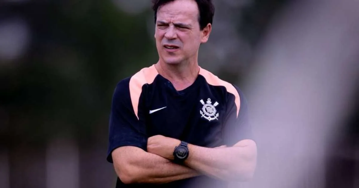 Fernando Diniz é sincero sobre sequência negativa do Corinthians: "É incômodo, mas o cenário é otimista"