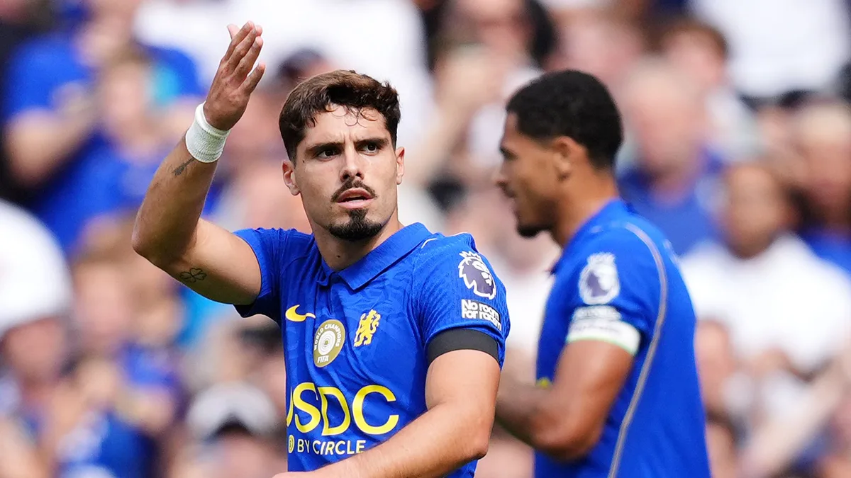 Fernandez absent, Martinez starts for Chelsea against Brighton LIVE!