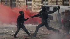Prédio incendiado, 272 presos: o que está por trás de dia de protestos na França