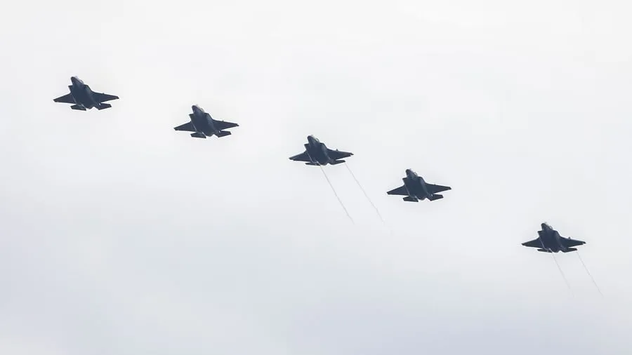 Krieg: USA und Iran verkünden neue gegenseitige Angriffe
