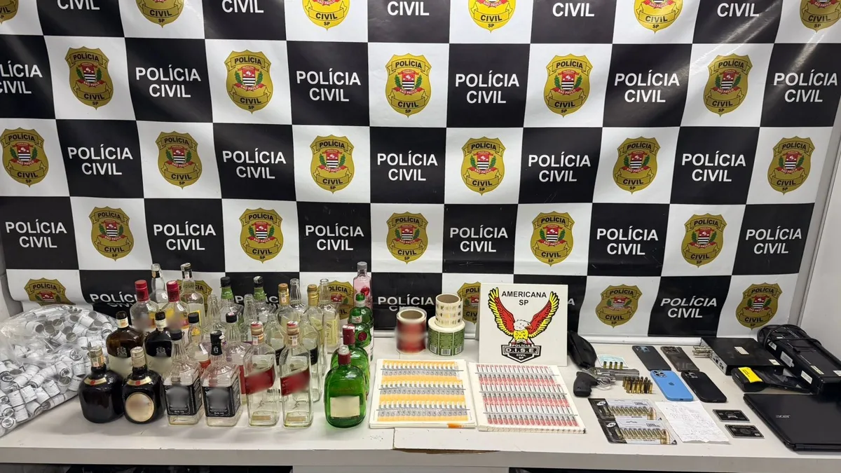 Dupla é presa em flagrante suspeita de falsificar bebidas em Artur Nogueira