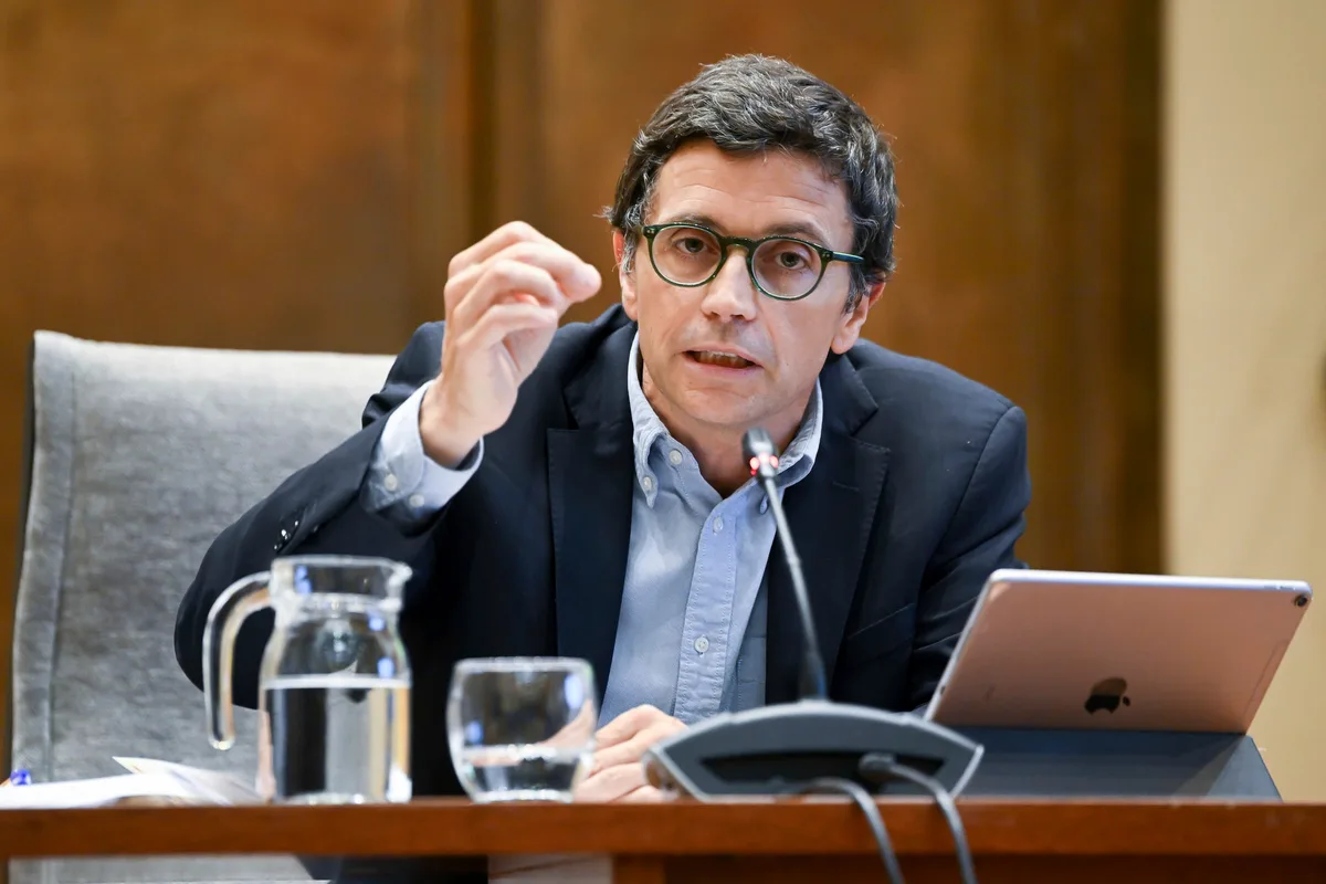 La Seguridad Social convocará oposiciones los próximos meses para más de 1.500 plazas de funcionario y lanza 23 becas para opositores