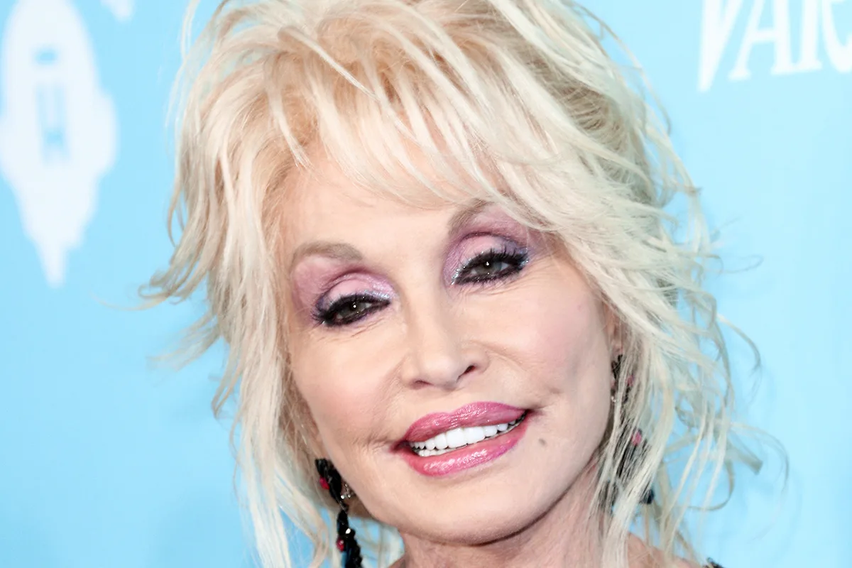 O que Dolly Parton falou no último vídeo que postou – duas semanas antes de morrer