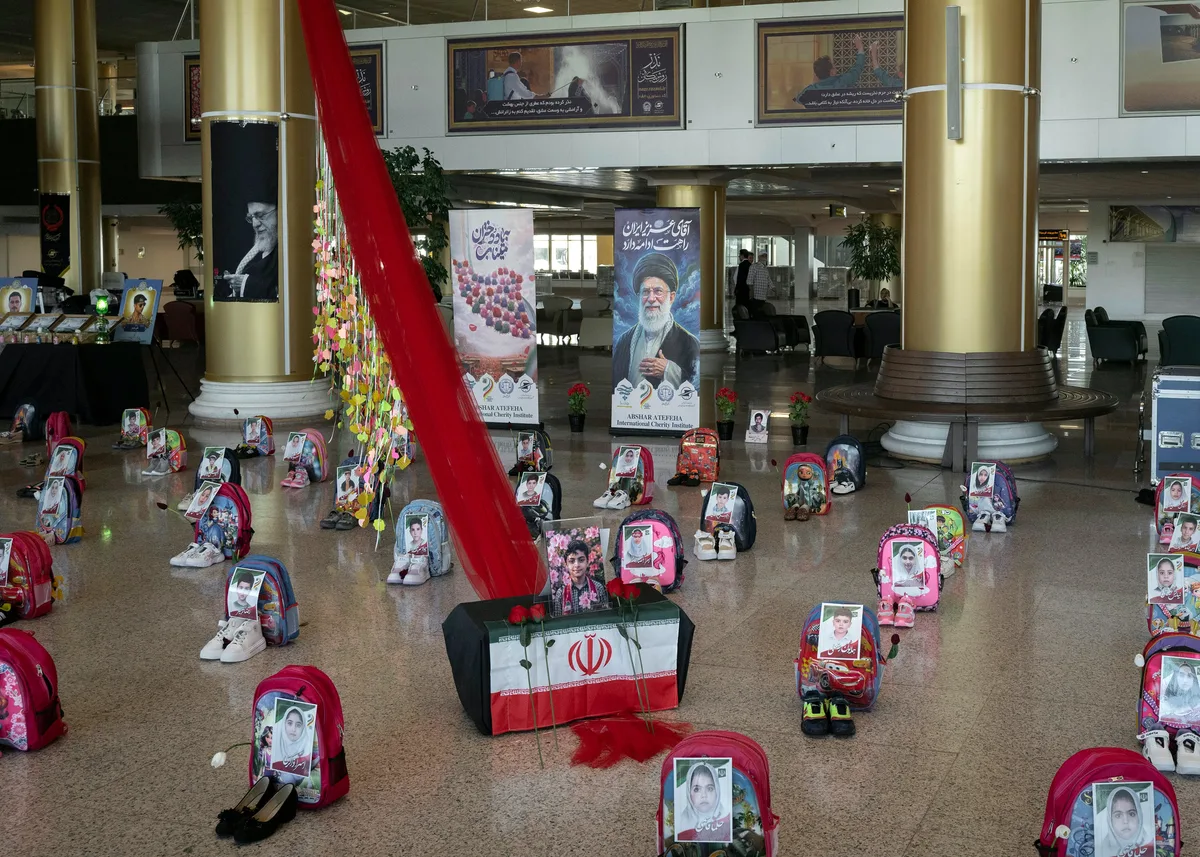 El ataque de EE. UU. a una escuela iraní podría haber sido un crimen de guerra, dice un informe de la ONU
