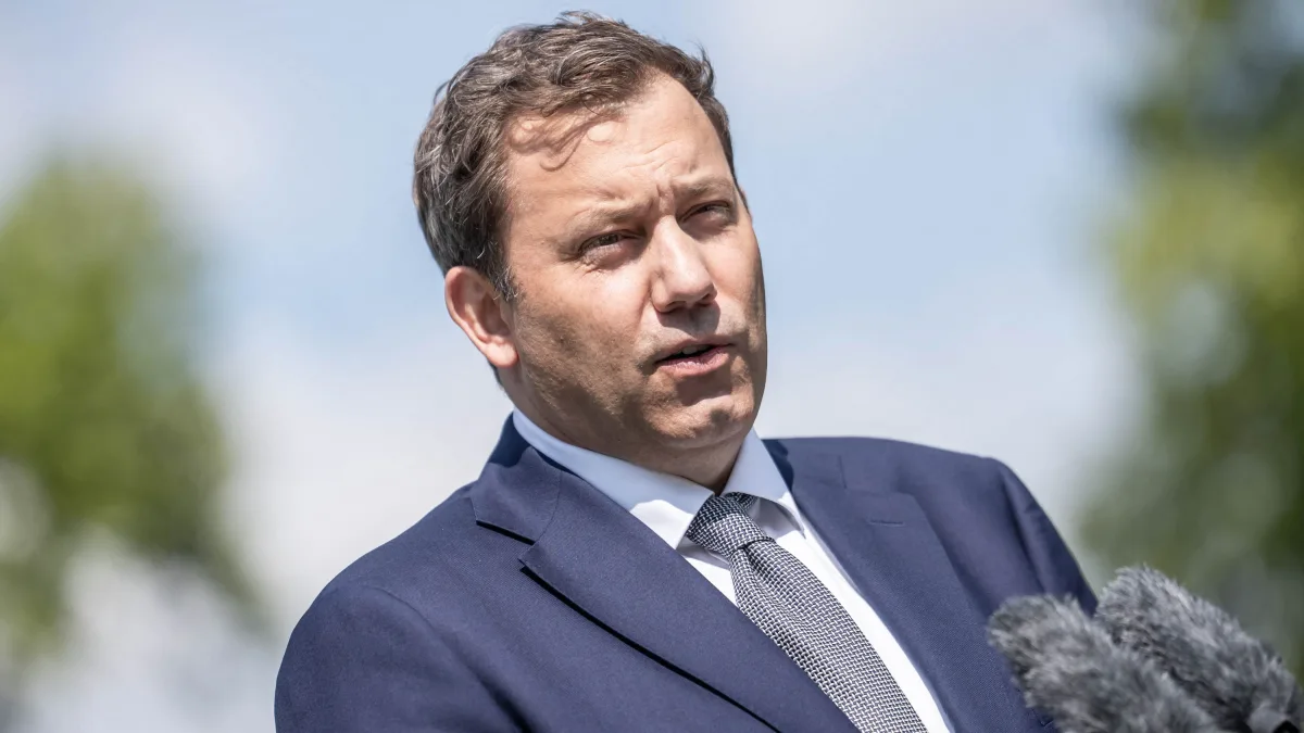 Business-Ticker: Klingbeil lädt Unicredit-Chef zu Gespräch über Commerzbank