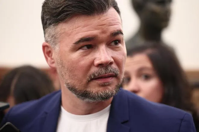Sumar mantiene abierta la puerta del Frente Amplio a Rufián: "Es un activo electoral inmenso"
