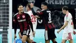 VÍDEO: Frankfurt responde a hecatombe com a primeira vitória em casa da época