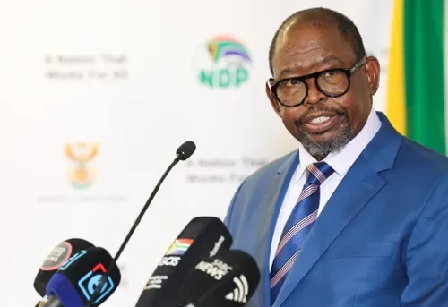 South Africa secures R16.3bn loan to fix failing municipal services in eight major metros