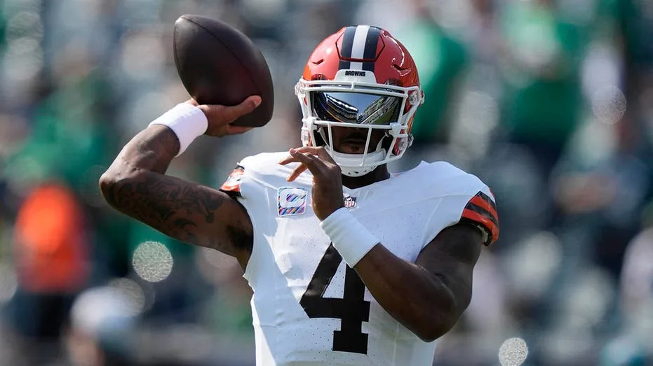 Deshaun Watson says 'emotions got the best of me' after ripping Cleveland Browns fans for booing