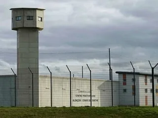 Qui est le détenu qui s’est donné la mort à la prison ultra-sécurisée de Condé-sur-Sarthe ?