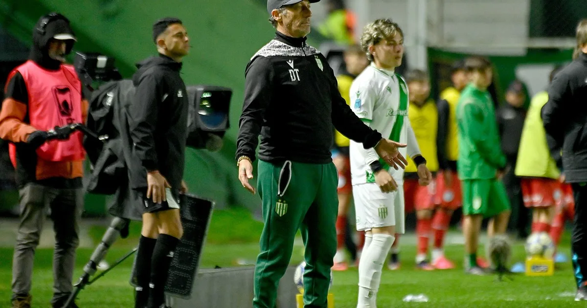 Banfield va por un lugar en cuartos de Copa Argentina ante Midland