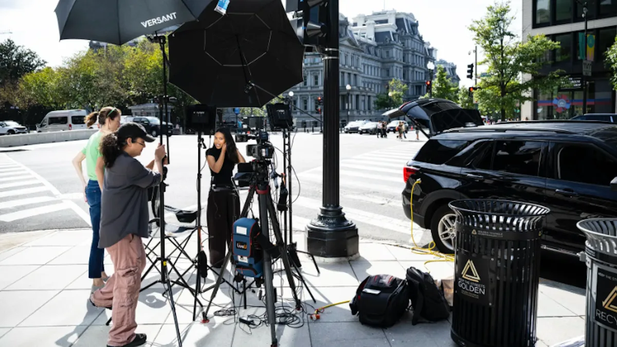 Judge orders White House to reinstate press access until litigation concludes