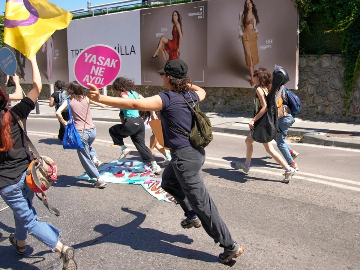 Turkish authorities launch crackdown on LGBTQ+ and HIV support groups