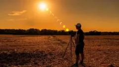 Crowds reflect on watching 'incredible' eclipse