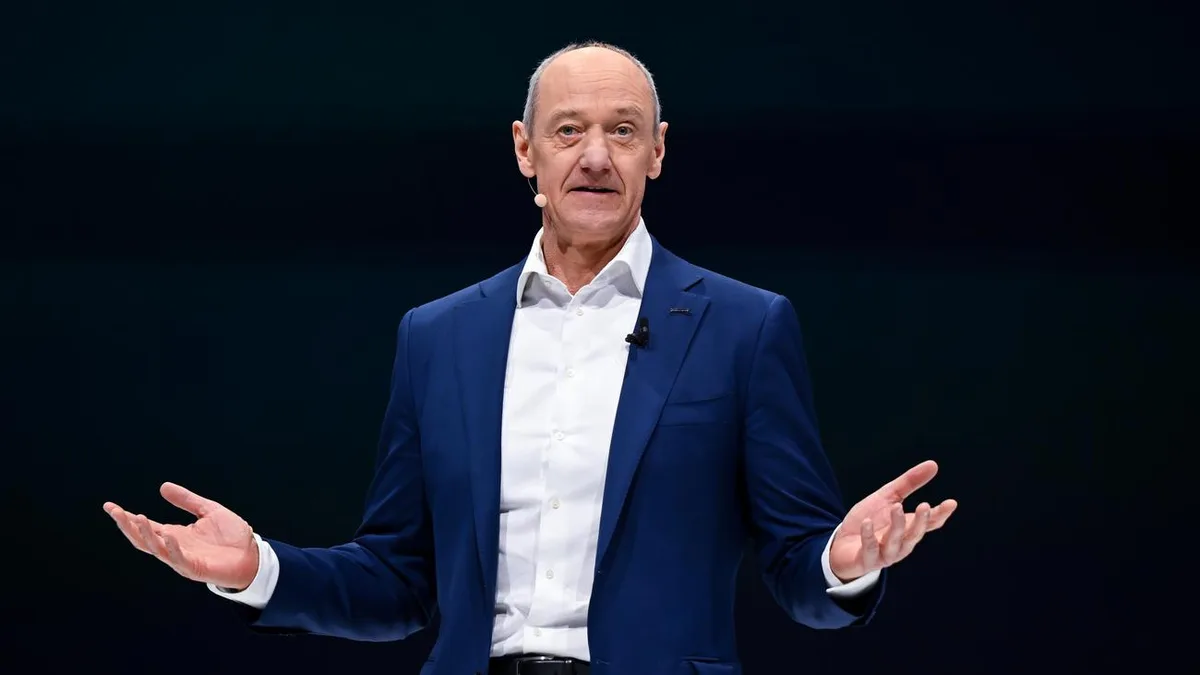 Roland Busch: Siemens-Chef will KI »nicht durch Regulierung bremsen«