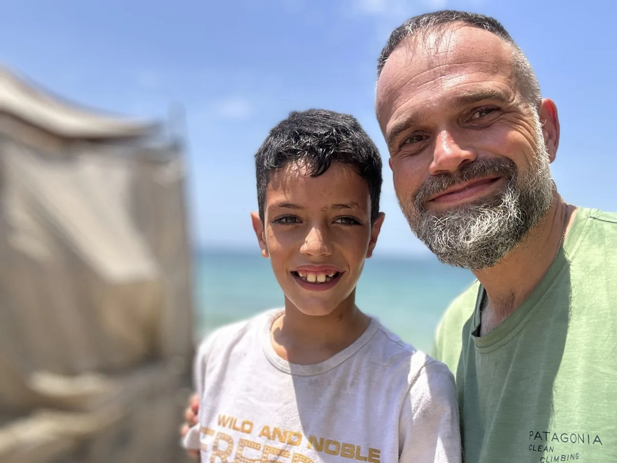Raúl Incertis, el horror contado por un médico español en Gaza: "Al despertar, los amputados solo tenían Ibuprofeno y empezaban los alaridos"