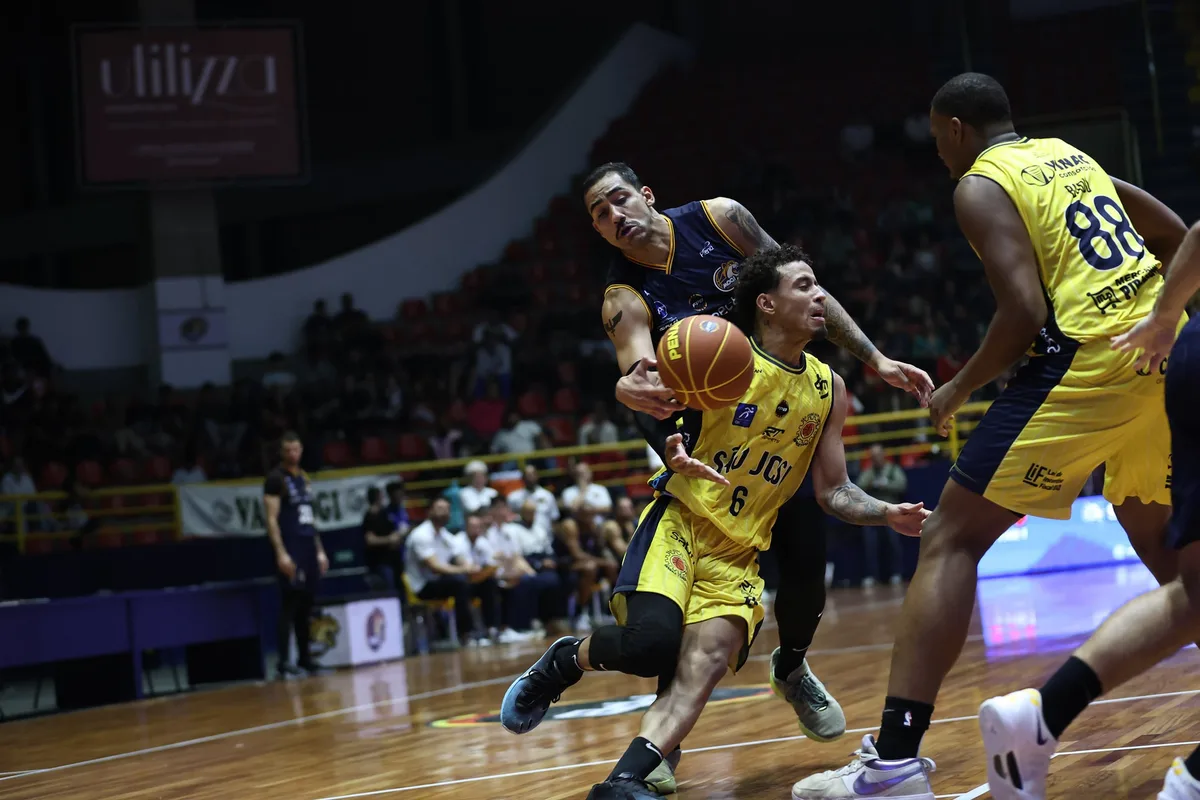São José recebe Osasco em busca da primeira vitória no Paulista de Basquete