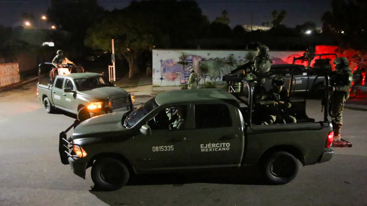 Balacera en Escuinapa termina con 7 detenidos y arsenal decomisado por el Ejército Mexicano