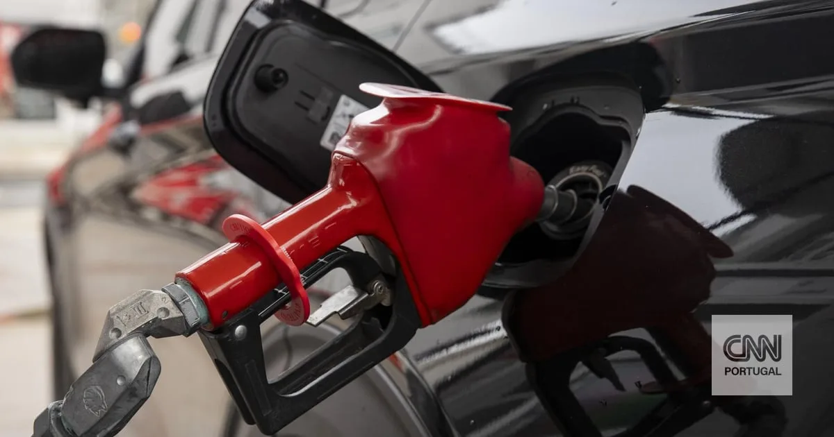 Apenas um terço das gasolineiras russas tem reservas de combustível após ataques ucranianos