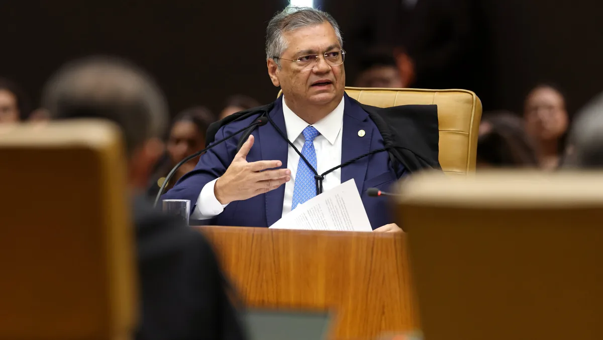 Dino fala em “torturador” para defender diploma de jornalista